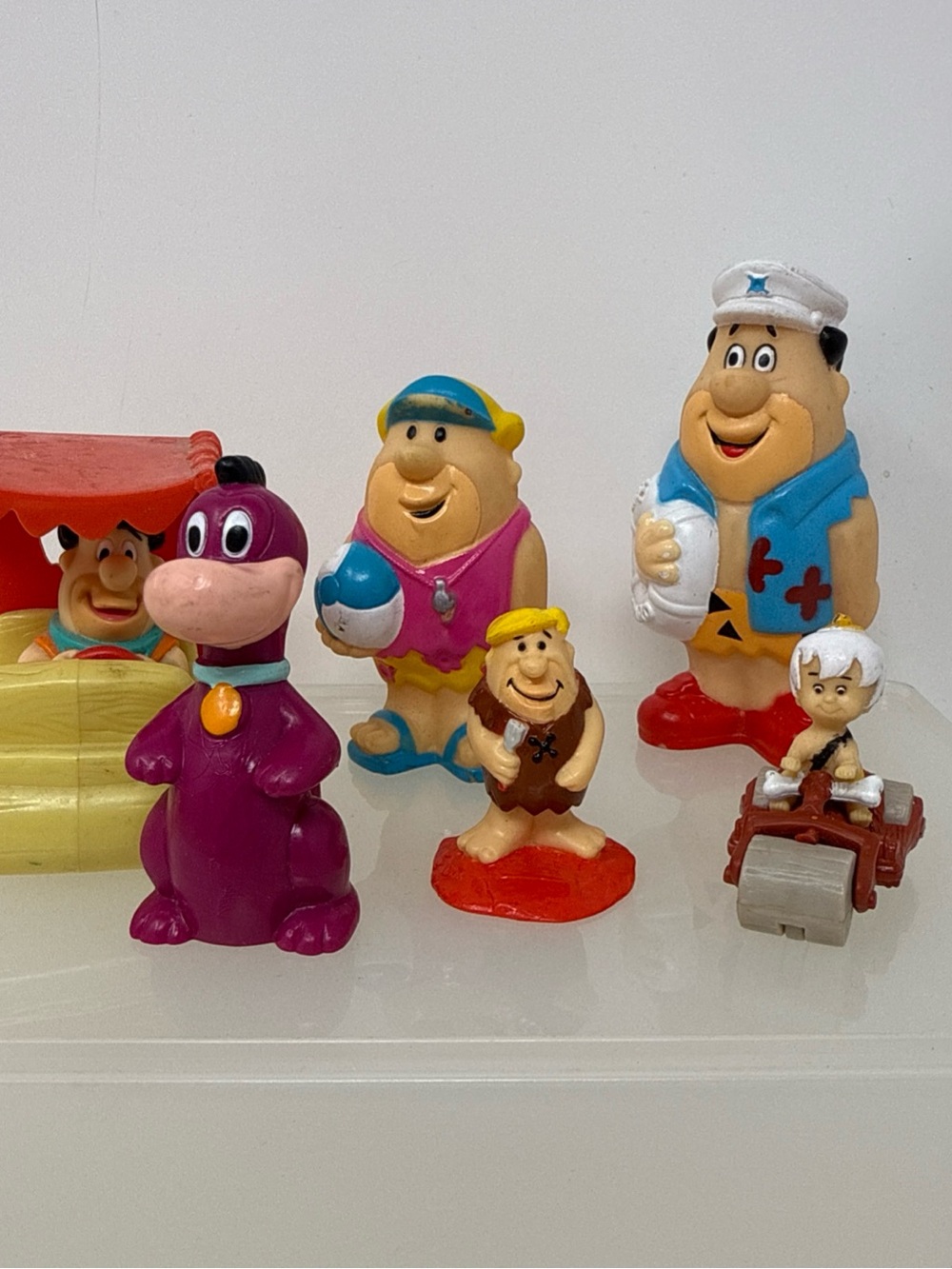 Flintstones Assorted Kids Figure Set - Purple Dino & Beach Characters